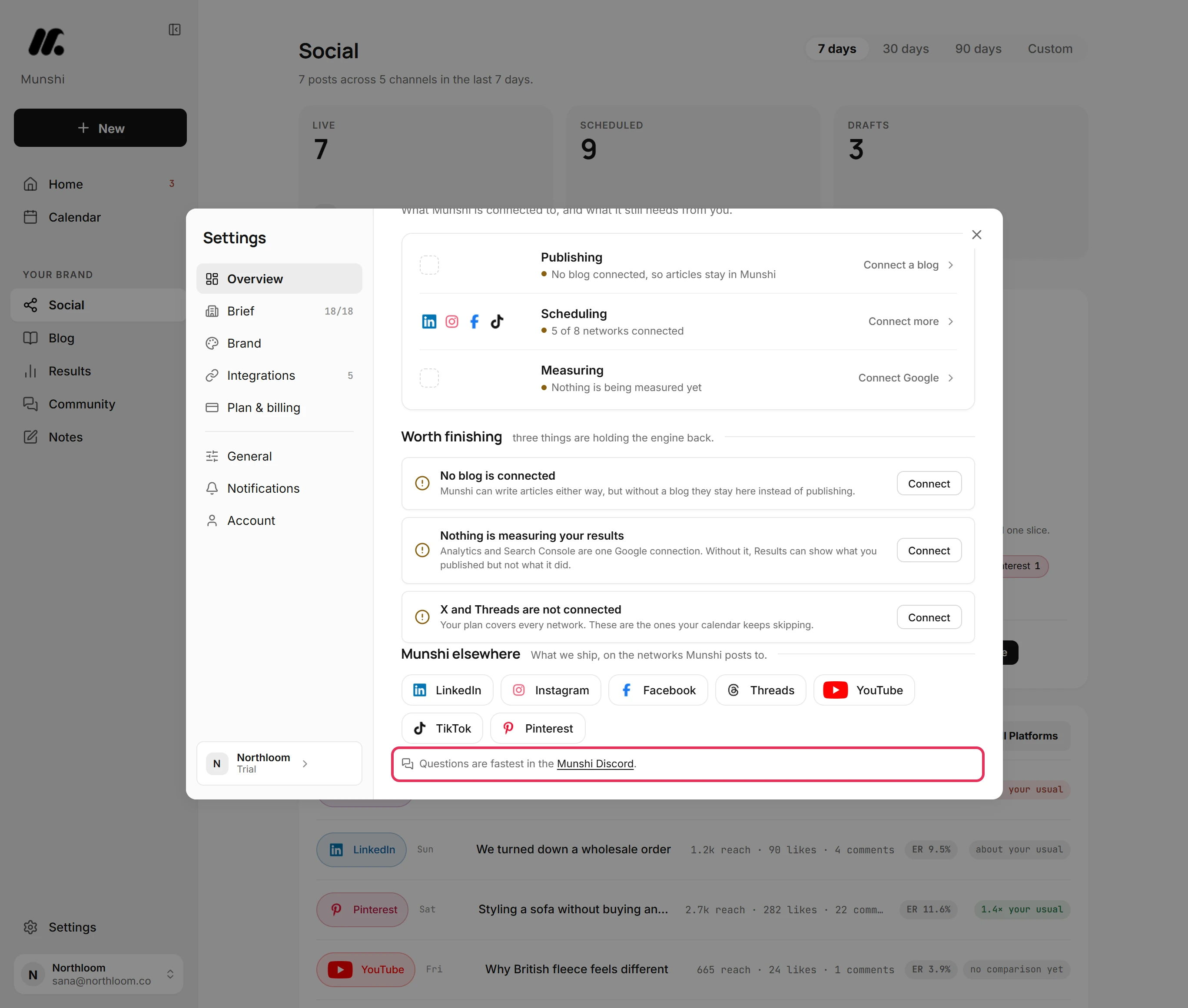The Settings overview with the line Questions are fastest in the Munshi Discord outlined.